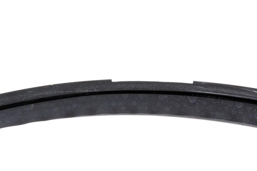 URO Parts 1136700039 Hard Top Rear Window Seal