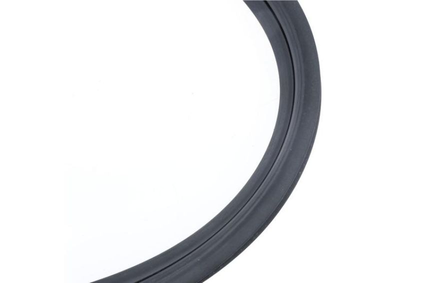 URO Parts 1136710220 Windshield Seal