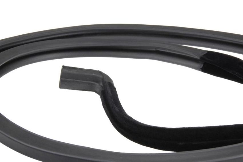 URO Parts 1137500177 Soft Top Cover Seal
