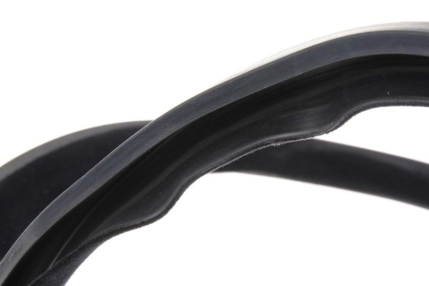 URO Parts 1137900083 Hard Top Seal
