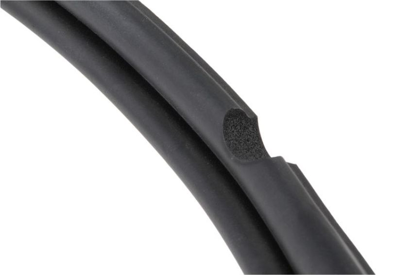 URO Parts 1137951222 Convertible Top Seal