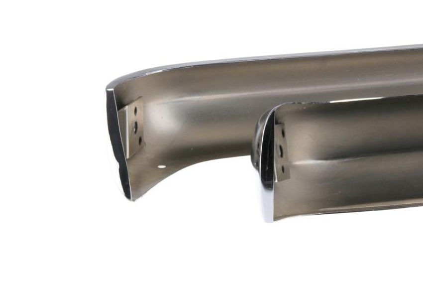 URO Parts 11388003710471 Rear Bumper Set