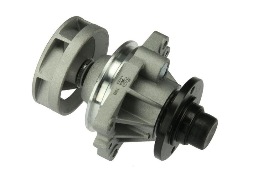 URO Parts 11517527799 Water Pump