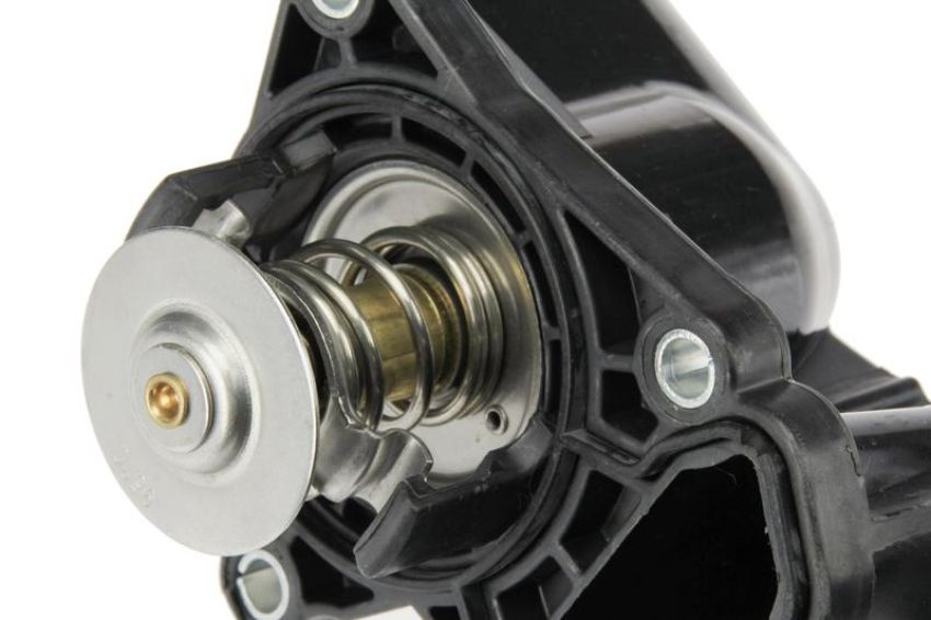 URO Parts 11531743017 Thermostat Assembly