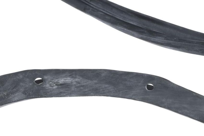 URO Parts 1157200778 Door Seal
