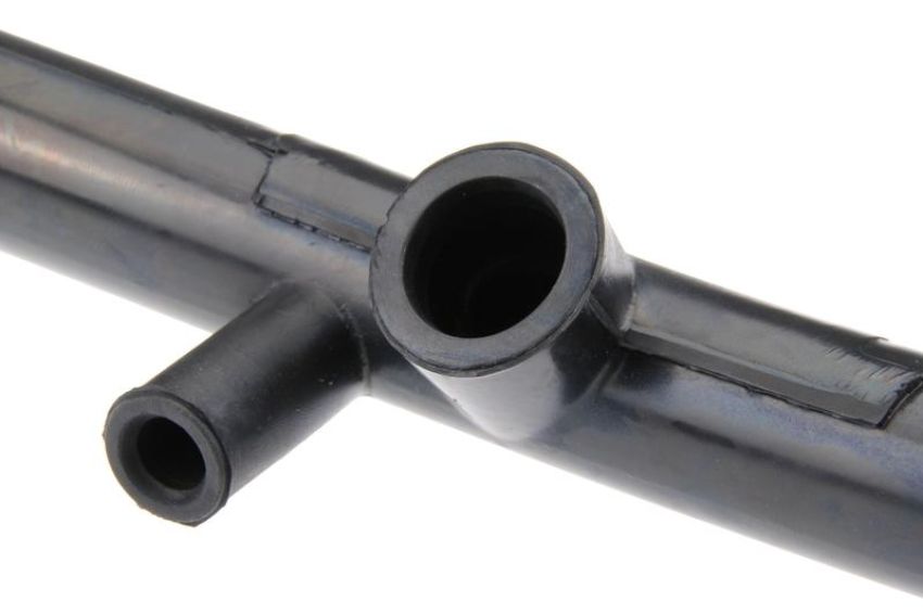 URO Parts 1160942582 Distributor Line