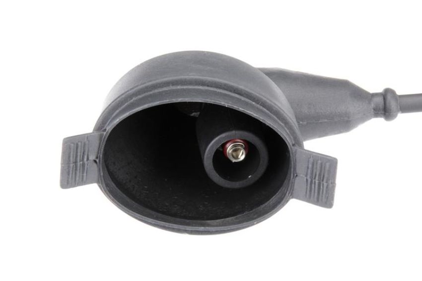 URO Parts 12121720529 Spark Plug Wire Set