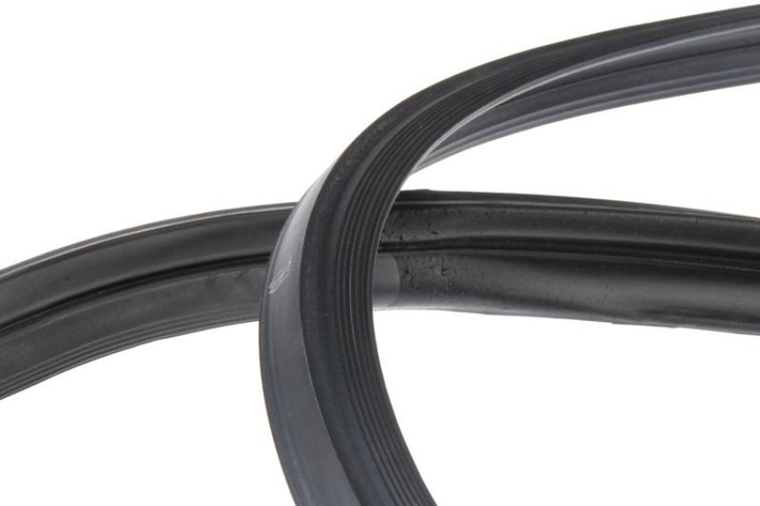 URO Parts 1237300178 Door Seal