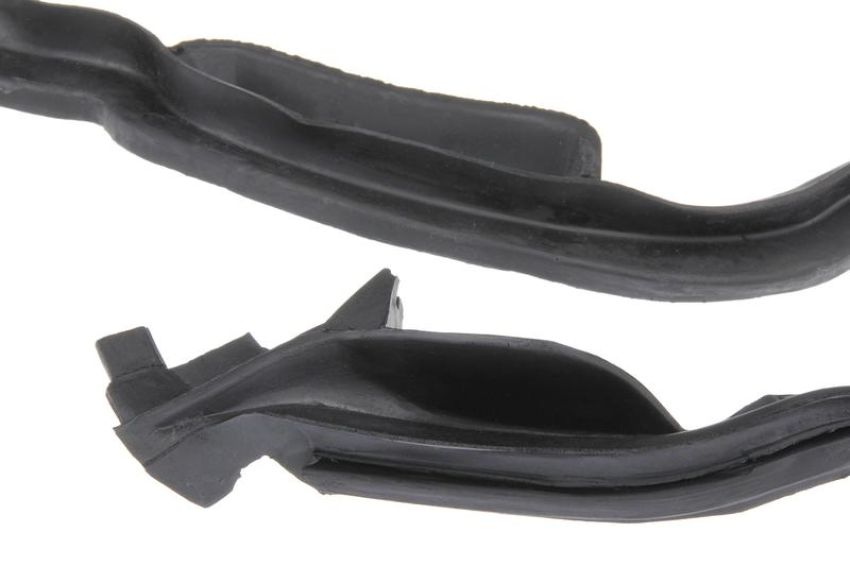 URO Parts 1267200378 Door Seal