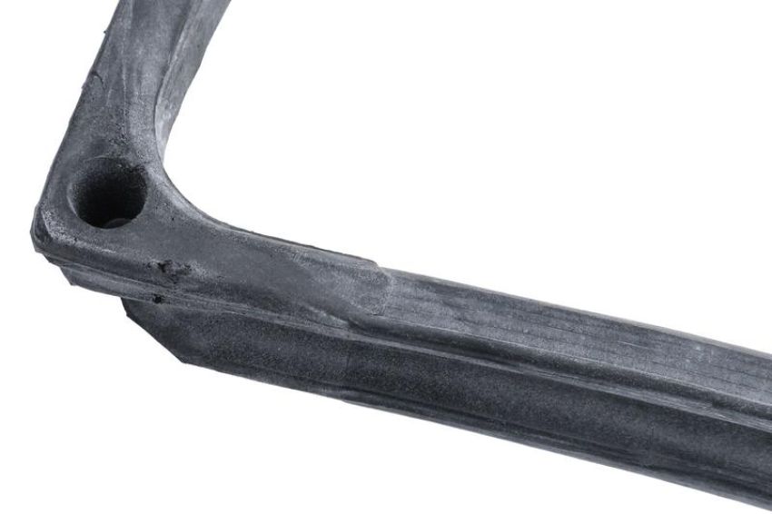 URO Parts 1267300178 Door Seal