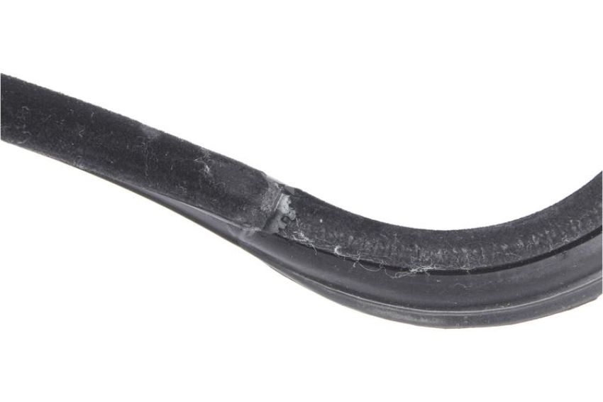 URO Parts 1267800098 Sunroof Seal
