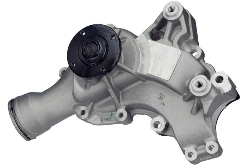 URO Parts 1562000601 Water Pump w/ Gasket
