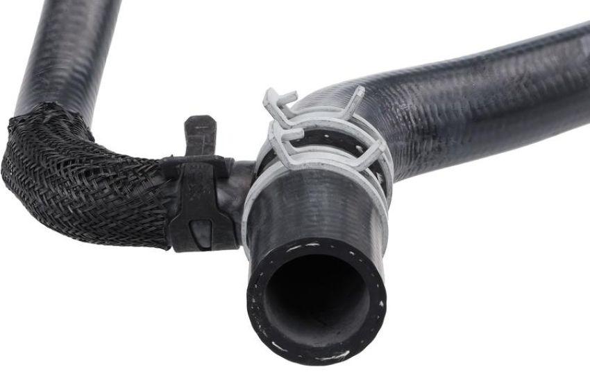 URO Parts 1668301400 Heater Hose