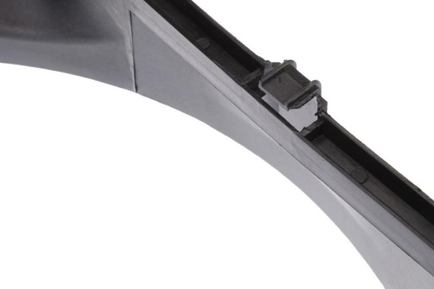 URO Parts 17111712686 Cooling Fan Shroud