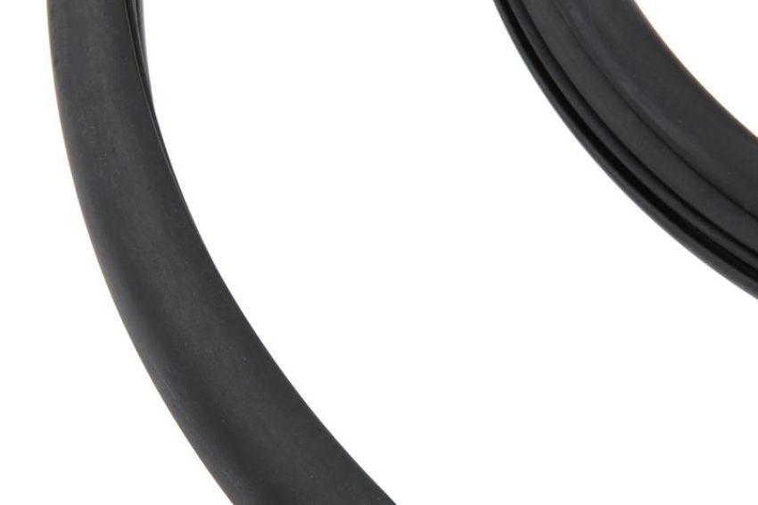 URO Parts 171845121 Windshield Seal