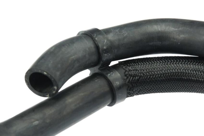 URO Parts 1K0122157GH Heater Hose Set