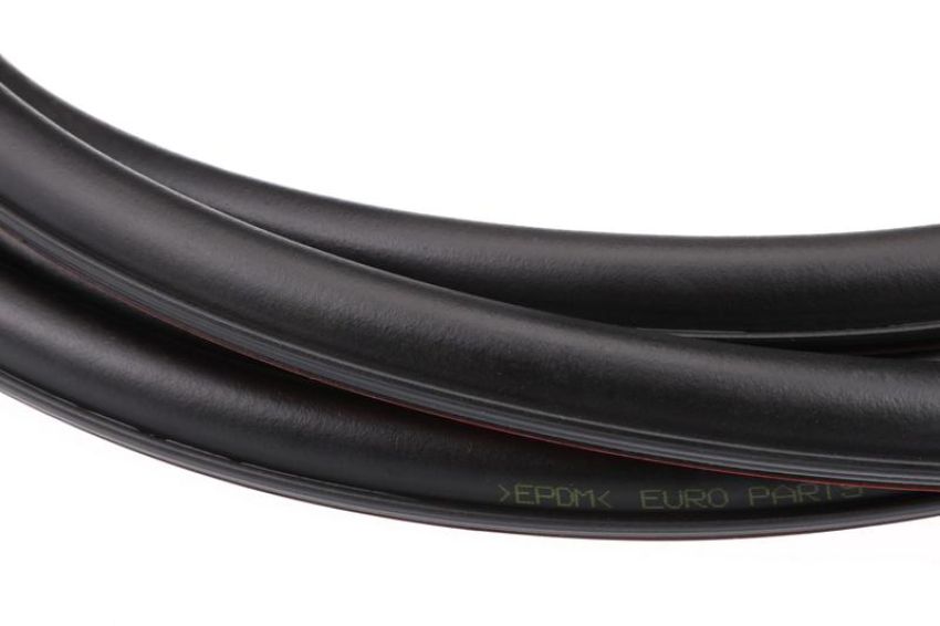 URO Parts 2047271187 Door Seal