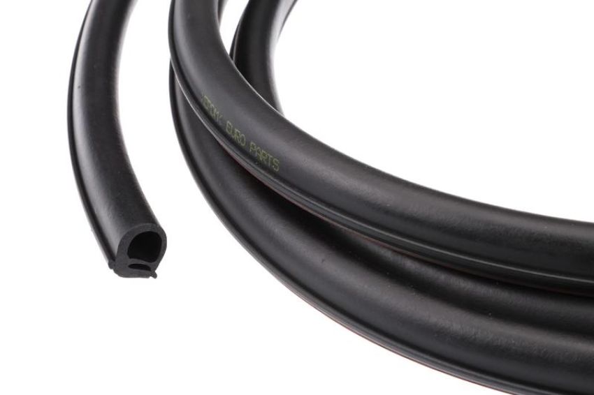 URO Parts 2047271187 Door Seal
