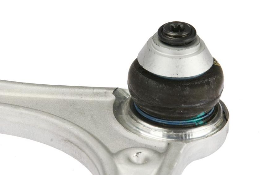 URO Parts 2053305601 Control Arm