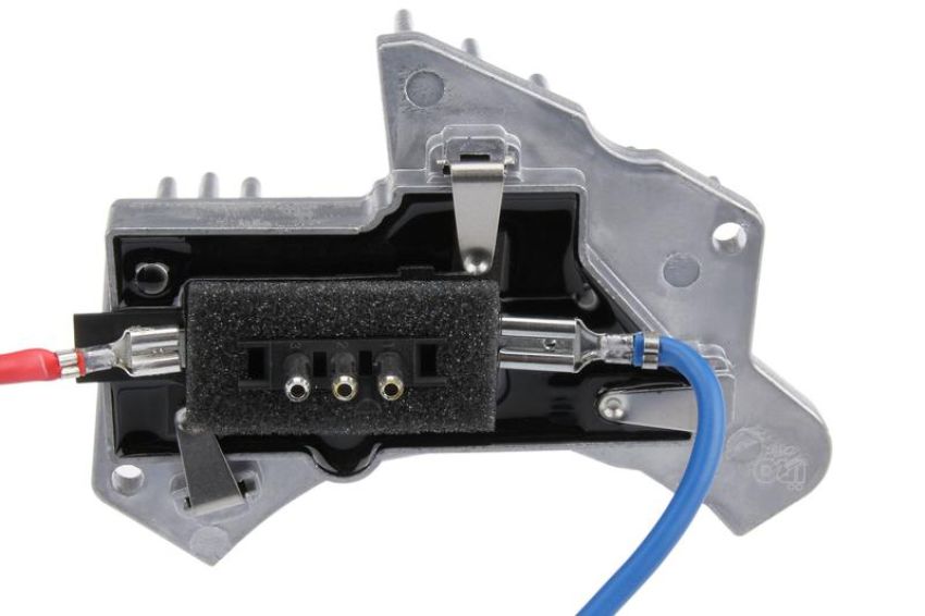 URO Parts 2108206210 Blower Motor Regulator