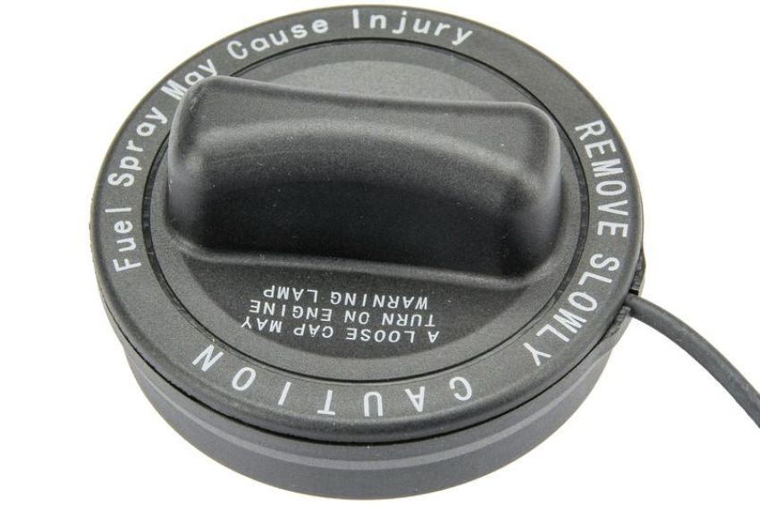 URO Parts 2154700105 Fuel Tank Cap
