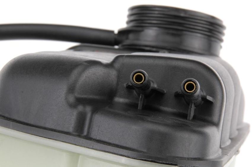 URO Parts 2205000049 Expansion Tank