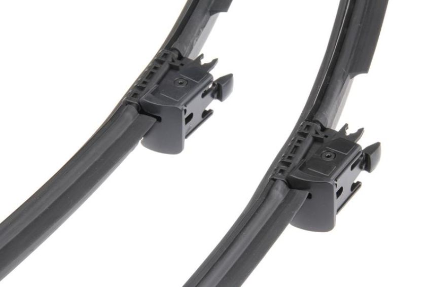 URO Parts 2228201145 Wiper Blade Set