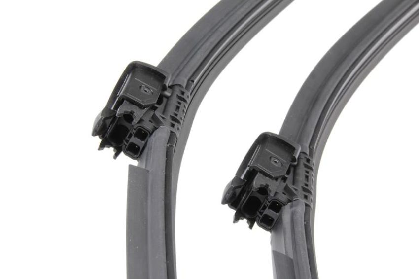 URO Parts 2238240200 Wiper Blade Set