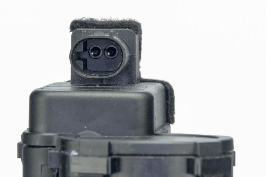 URO Parts 2308300084 HVAC Heater Control Valve