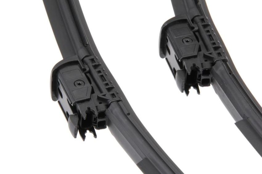 URO Parts 2388200601 Wiper Blade Set