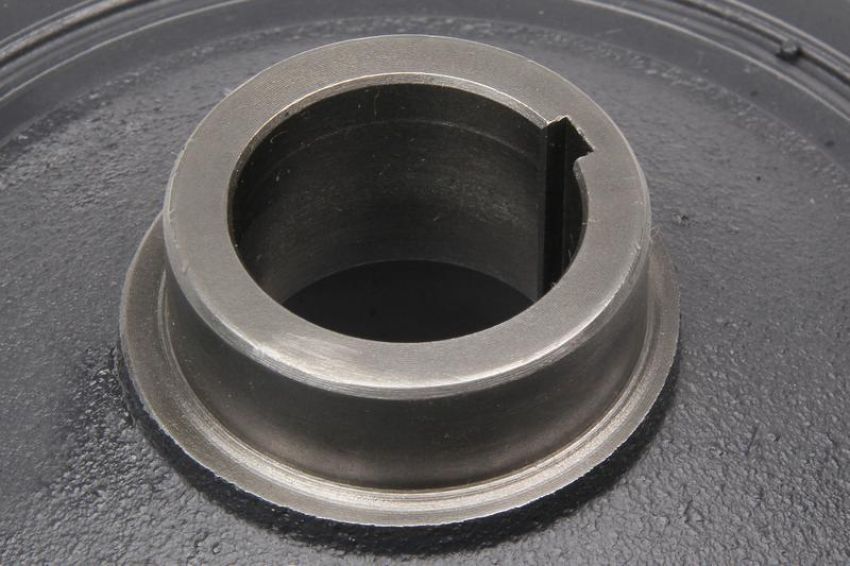 URO Parts 2720300803 Crankshaft Pulley