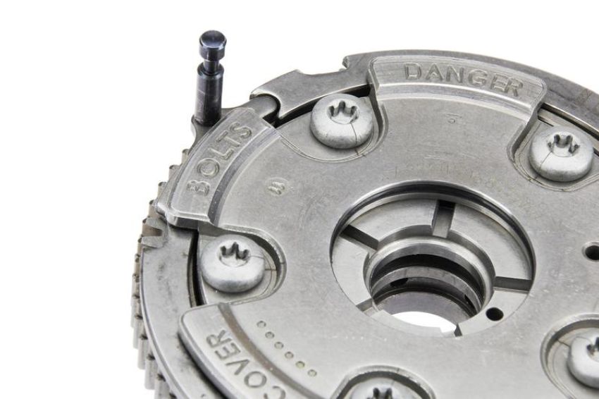 URO Parts 2720506847 Variable Valve Timing (VVT) Sprocket