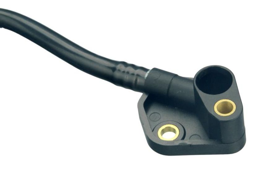 URO Parts 2782000500 Turbo Coolant Line