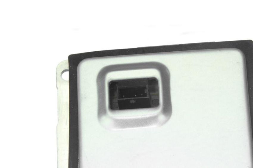 URO Parts 3D0907391B Xenon Headlight Ballast