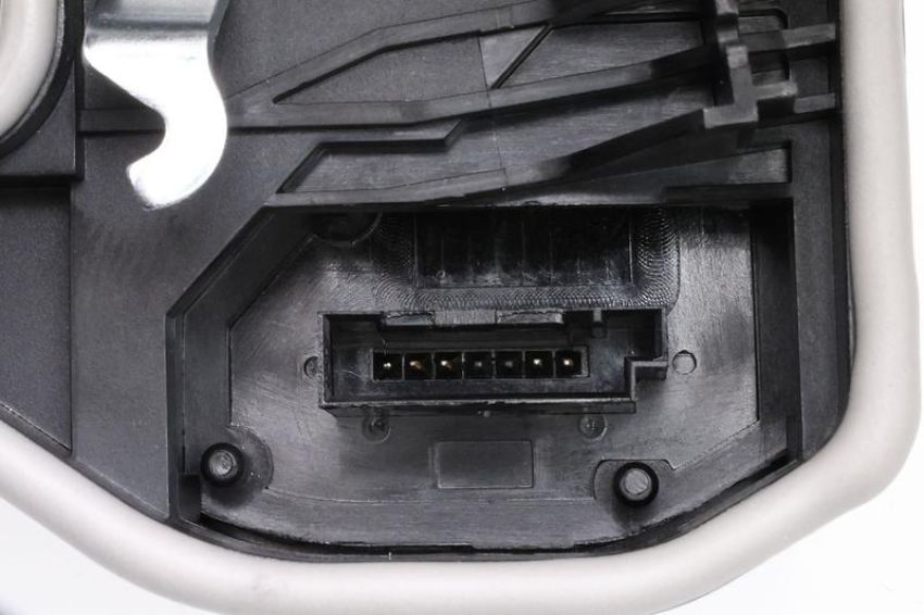 URO Parts 51217229458 Door Latch/Actuator Assembly