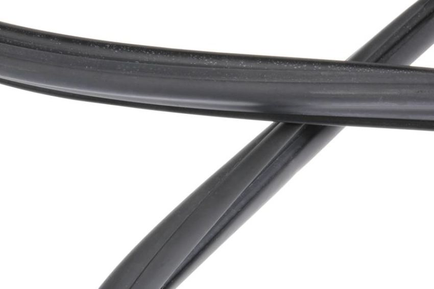 URO Parts 51311820485 Rear Window Seal