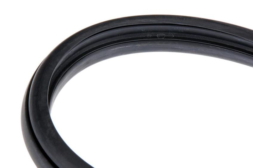 URO Parts 51317440154 Rear Window Seal