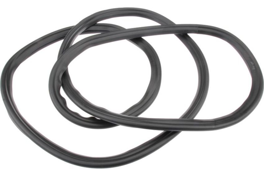 URO Parts 51715476161 Trunk Seal
