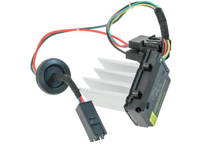 URO Parts 5468152 Blower Motor Control Unit