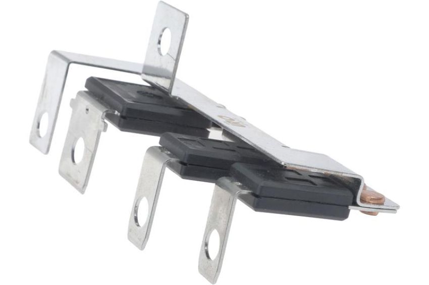 URO Parts 5C0937629B Multi Purpose Fuse