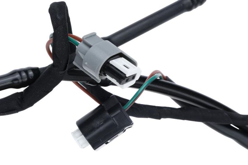 URO Parts 61608364200 Washer Fluid Reservoir Hose