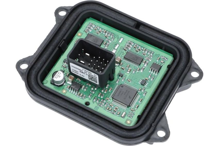 URO Parts 63117182396 Headlight Control Module