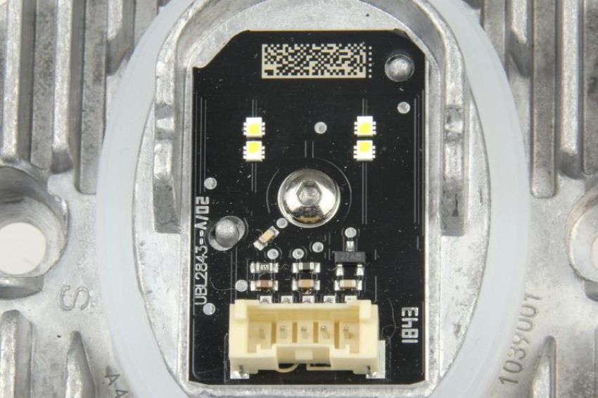 URO Parts 63117214934 Daytime Running Light Module