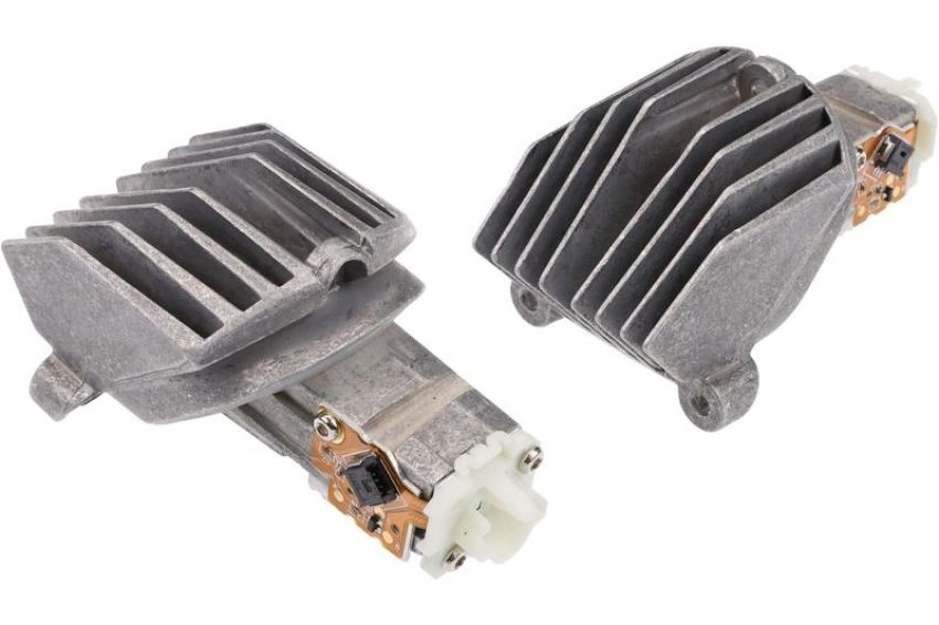 URO Parts 63117343876 Daytime Running Light Module Set