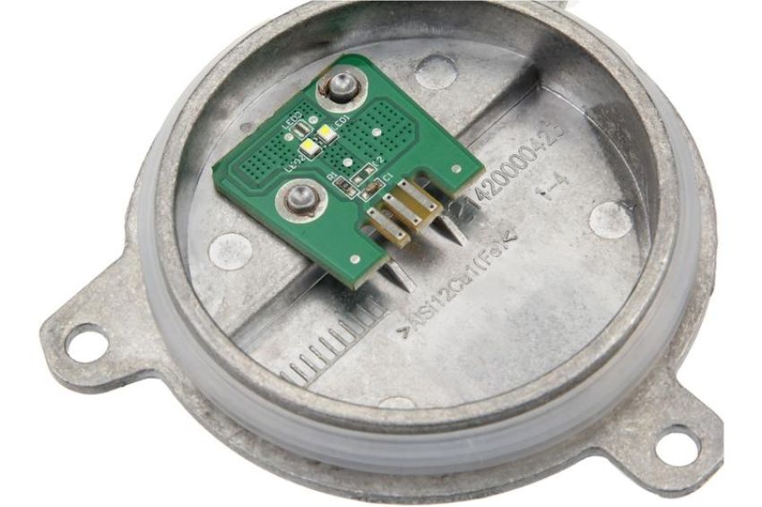 URO Parts 63118496133 Daytime Running Light Module