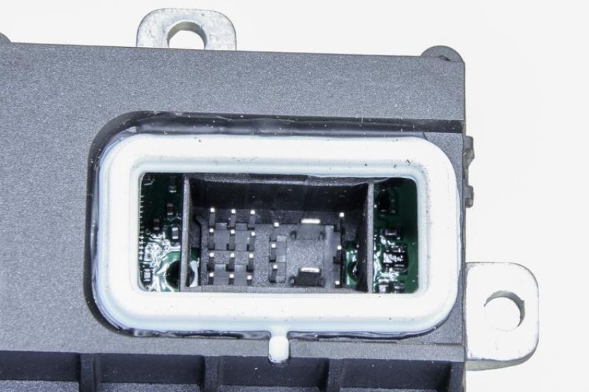 URO Parts 63127189312 Adaptive Headlight Control Unit