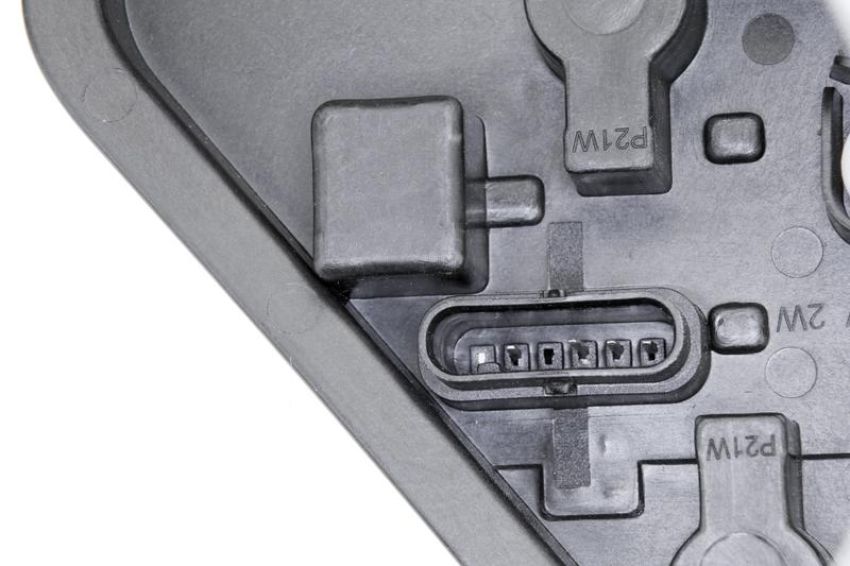 URO Parts 63217313043 Tail Light Bulb Holder