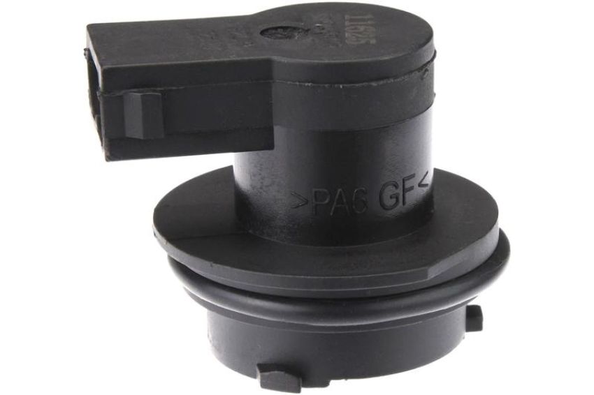 URO Parts 63258375599 Third Brake Light Bulb Socket