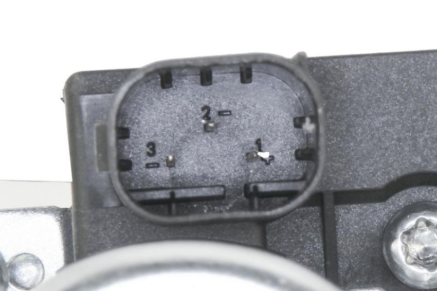 URO Parts 64118374994 Heater Control Valve