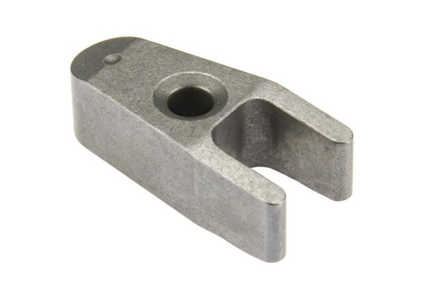 URO Parts 6420160038 Fuel Injector Retaining Bracket